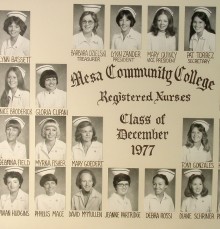 1977年12月班- AA学位
